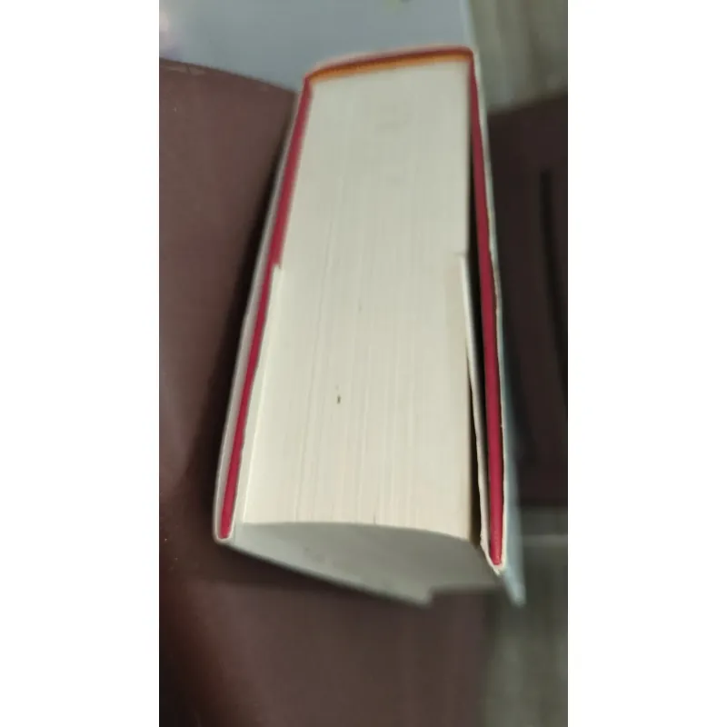 Vikram Seth -
A Suitable Boy : a novel 932506