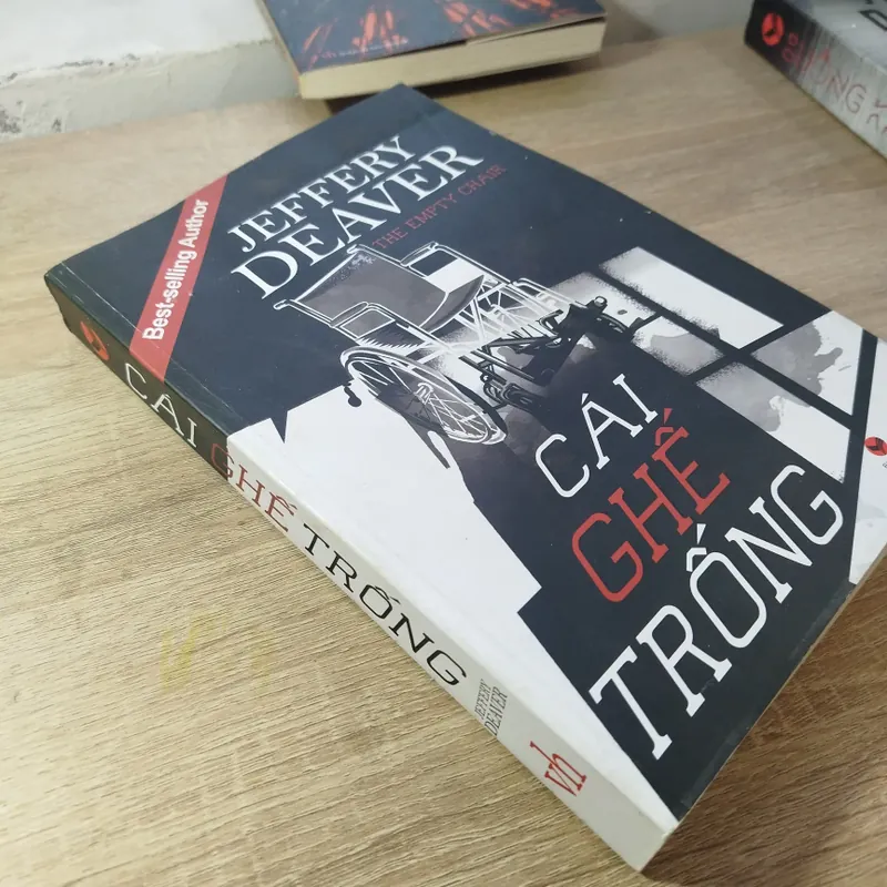 Cái Ghế Trống 688059