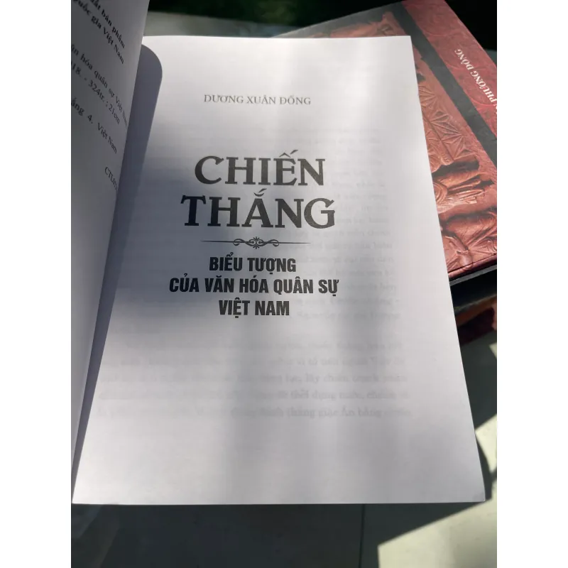 CHIẾN THẮNG BIỂU TƯỢNG CỦA VĂN HOÁ QUÂN SỰ VIỆT NAM - DƯƠNG XUÂN ĐỐNG  1021407