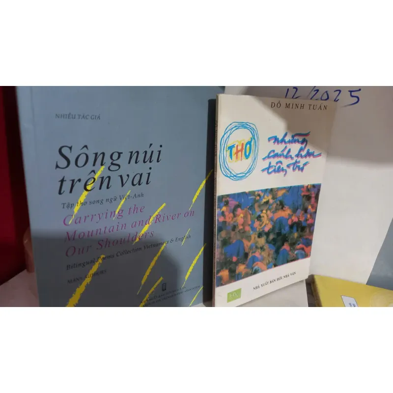 sông núi trên vai - thơ song ngữ anh việt 736506