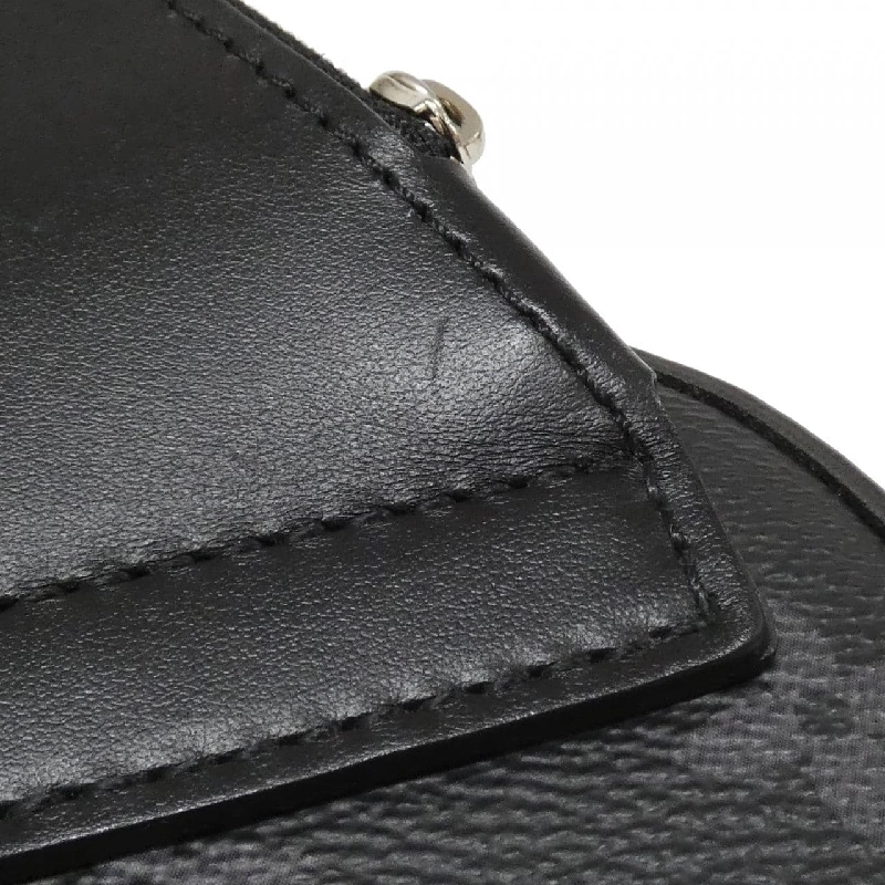 Túi đeo chéo Louis Vuitton Monogram Eclipse Avenue PM M47137 610022