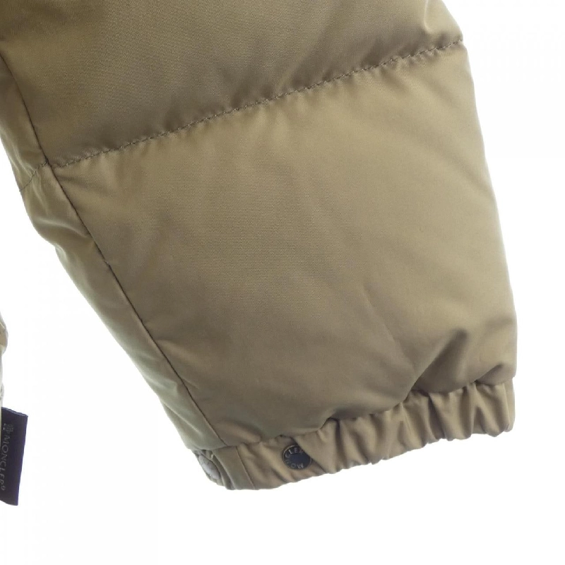 Áo khoác lông vũ MONCLER 636483