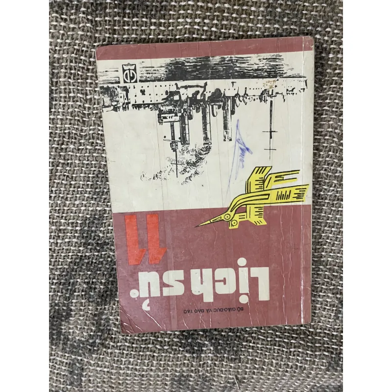 Lịch sử 11 -sách giáo khoa 9x  1030027