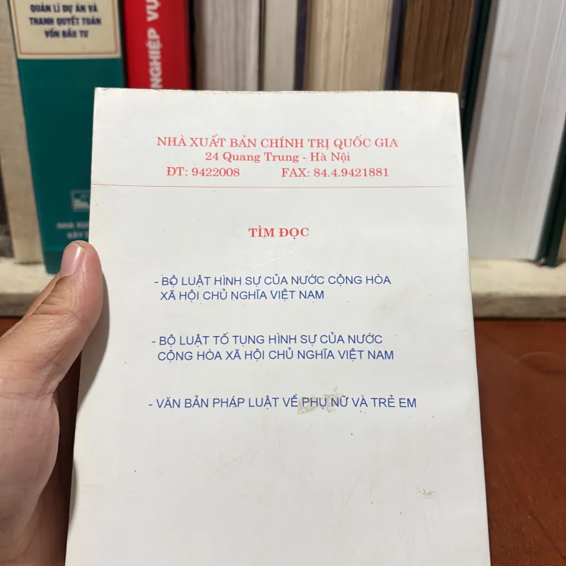 Sách Luật: Trách Nhiệm Hình Sự Đối Với Các Tội Phạm Về Ma Tuý - TS. Trần Văn Luyện - 2000 748203