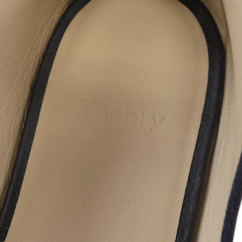 Giày theory - Hàng hiệu Authentic 828198