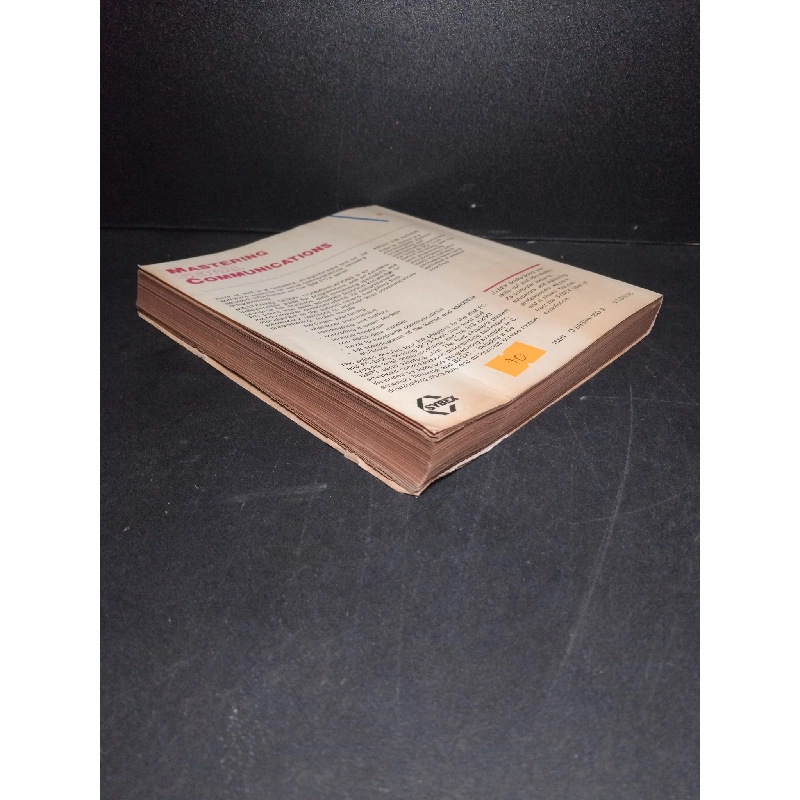 Mastering Serial Communications mới 60% bẩn bìa, rách bìa, rách trang, có chữ viết, ố vàng, dính trang Peter W. Gofton HCM2103 NGOẠI VĂN 413144