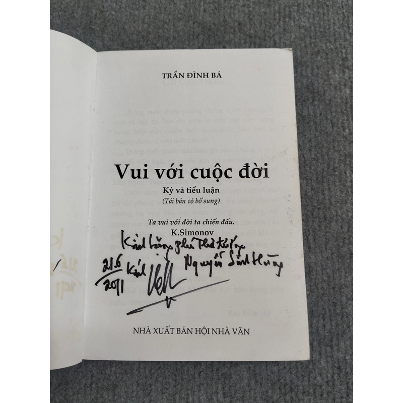 VUI VỚI CUỘC ĐỜI 469938