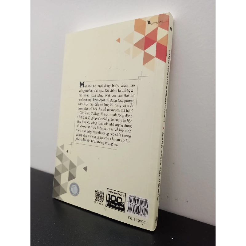 Ẩn Số Mang Tên Thế Hệ Z - Gen Z @ College Corey Seemiller & Meghan Grace New 95% HCM.ASB2702 356998