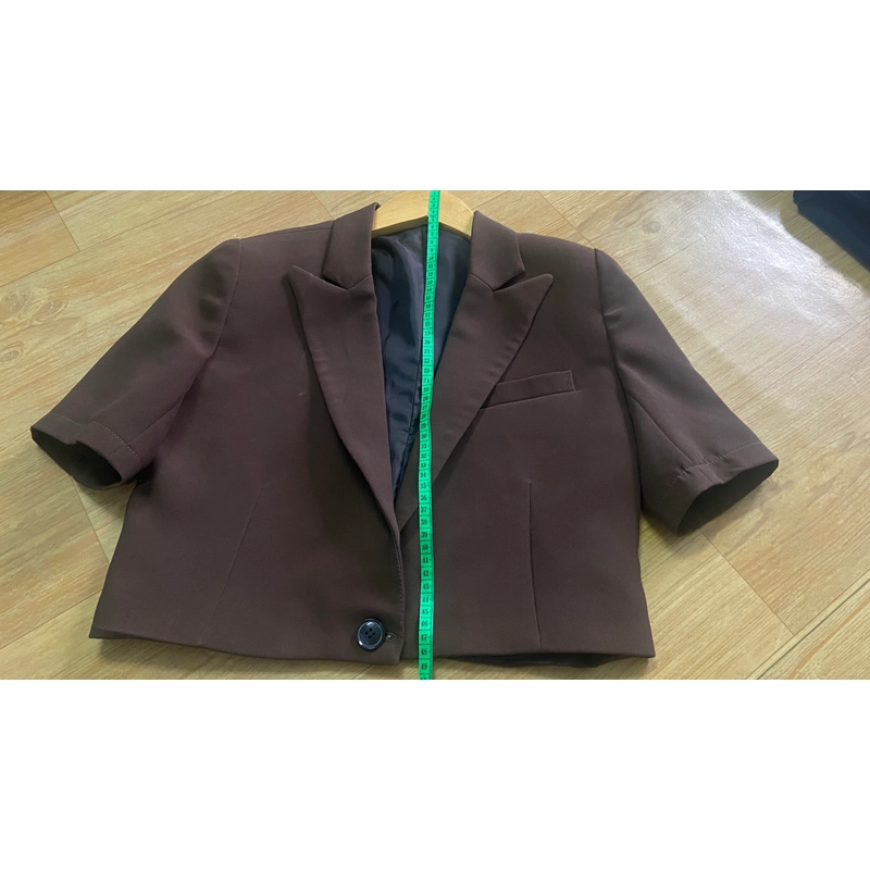 Áo khoác blazer dáng lửng có cầu vai [size S] - DUKI STORE 331035