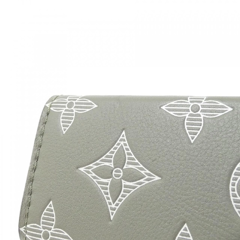 Túi đeo vai Louis Vuitton Monogram Shadow Gaston Wearable Wallet M13197 609510