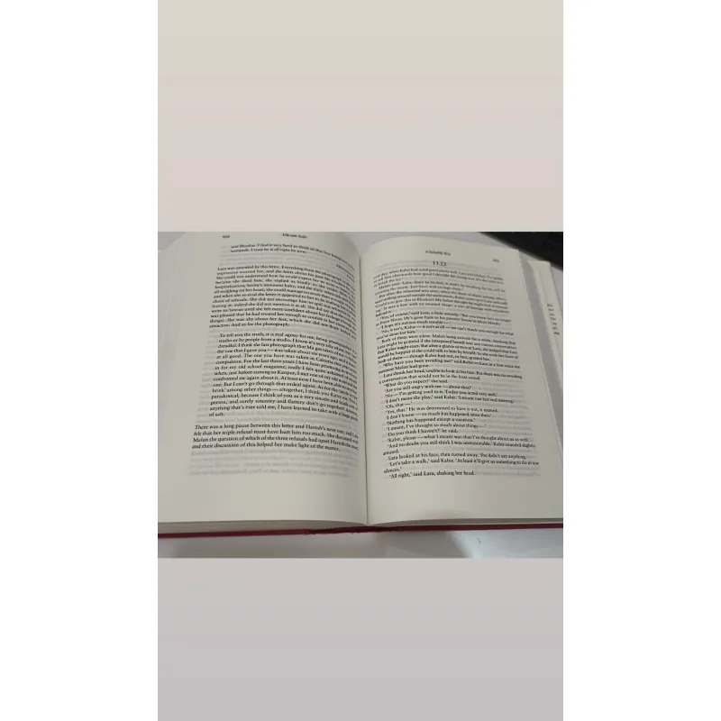 Vikram Seth -
A Suitable Boy : a novel 932506