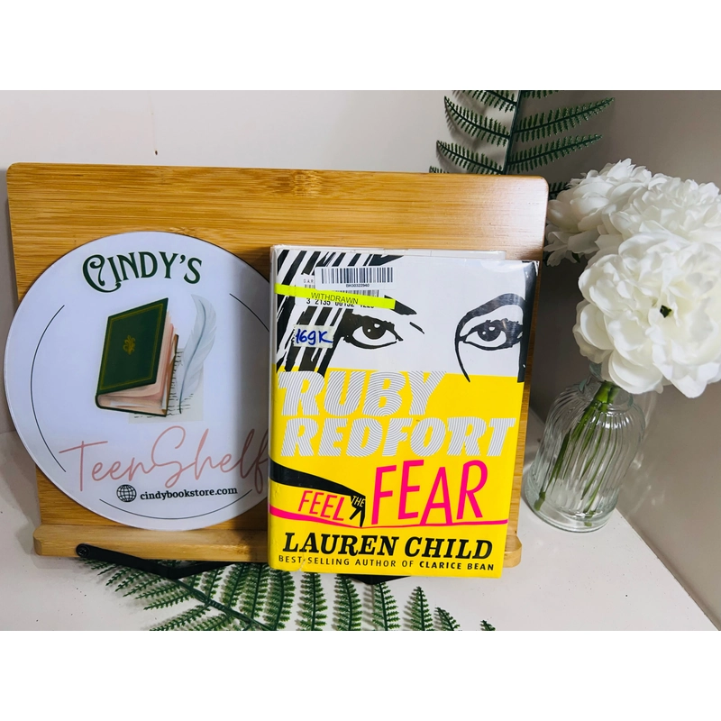 [Sách 2hand từ US] Like new 90% - Ruby Redfort: Feel the Fear – Lauren Child 475237