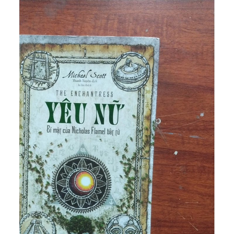 Yêu Nữ— Tập 6 của bộ sách Bí mật của Nicholas Flamel bất tử. 509181