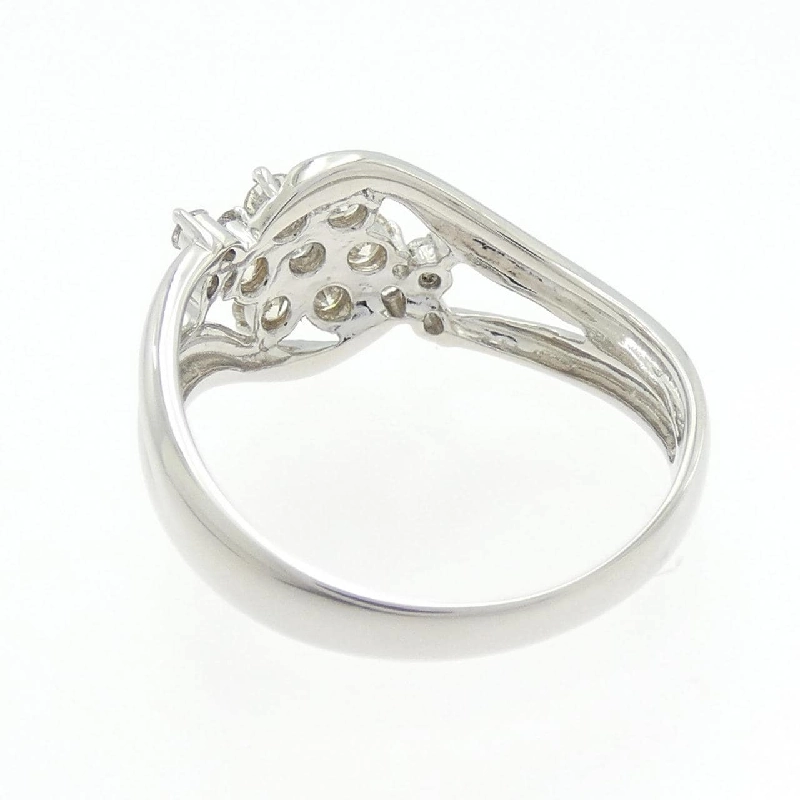 Nhẫn kim cương hoa PT900 0.51CT 670529