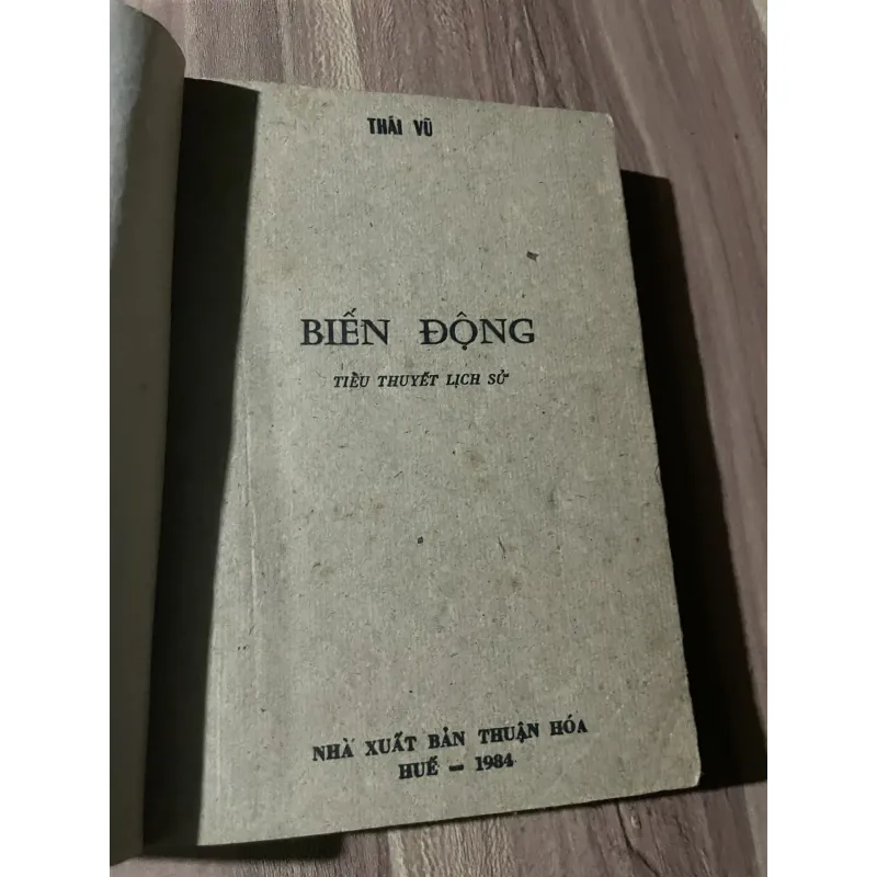 Biển động - Thái Vũ  750297