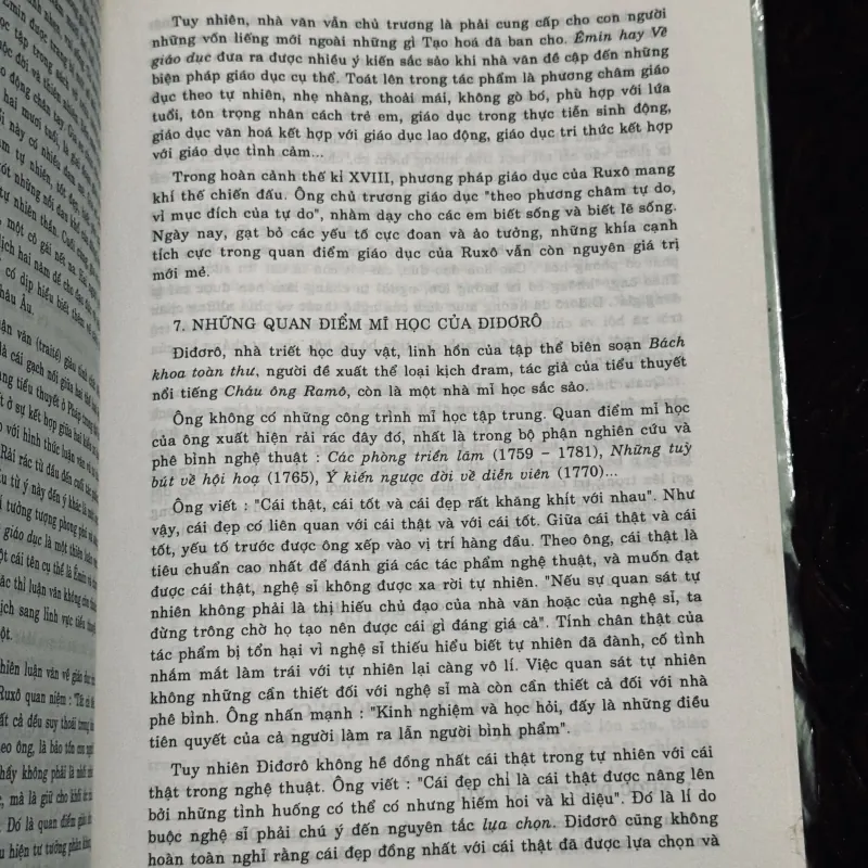 Văn học phương Tây 1001642