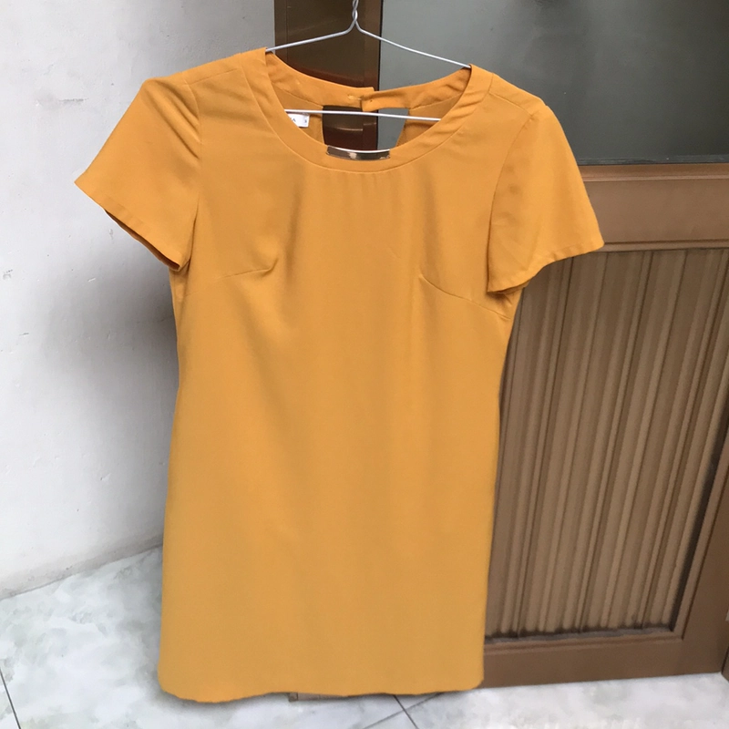Đầm xuông vàng mềm mát, chất đẹp 460123