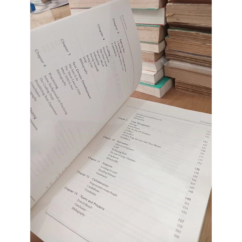 The Clean Coder: A code of conduct for professional programmers - Robert C. Martin Series 998364