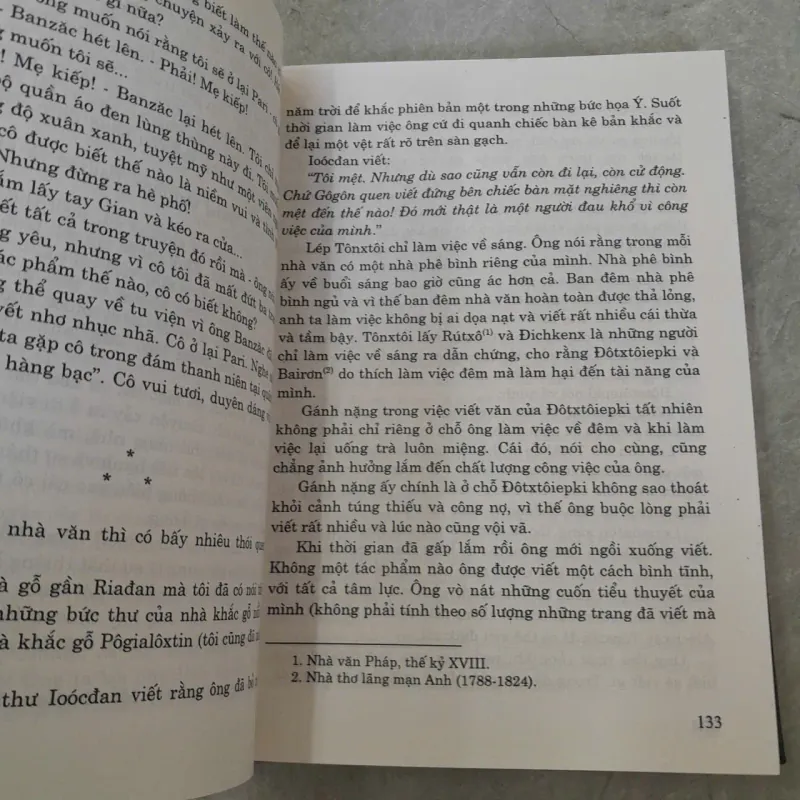 BÔNG HỒNG VÀNG VÀ BÌNH MINH - K.PAUXTÔPXKI 784339