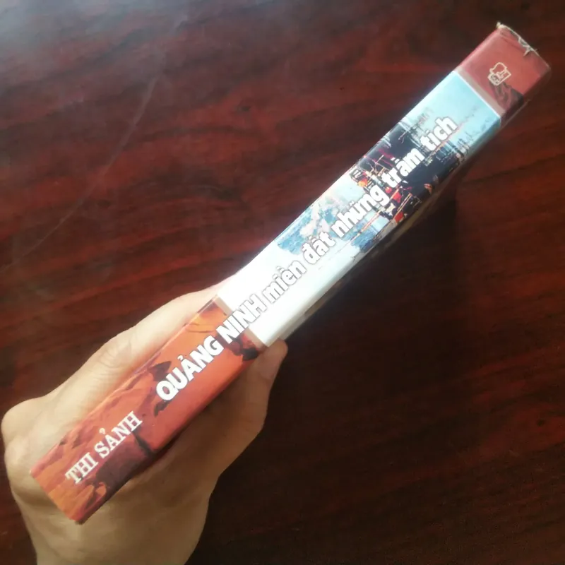 [Sách Văn Hóa] Quảng Ninh - Miền Đất Những Trầm Tích - Việt Nam Các Vùng Văn Hóa 994949