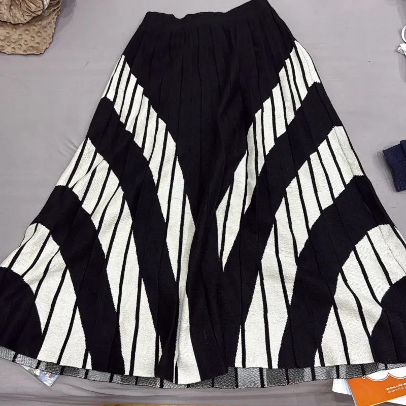 Chân váy len dáng dài 763133