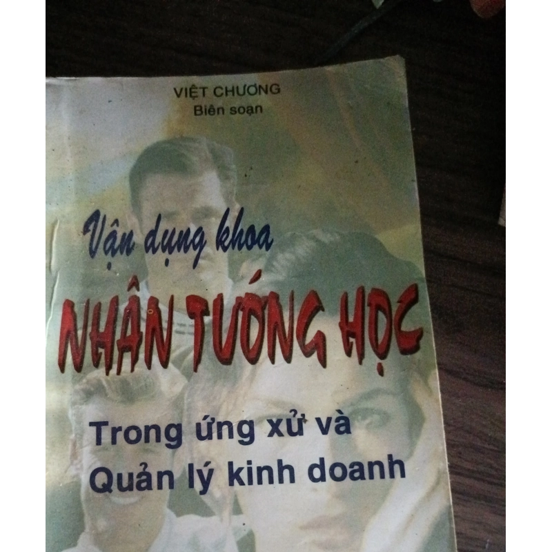 Vận dụng nhân tướng học  trong ứng xử và quản lý kinh doanh 251264