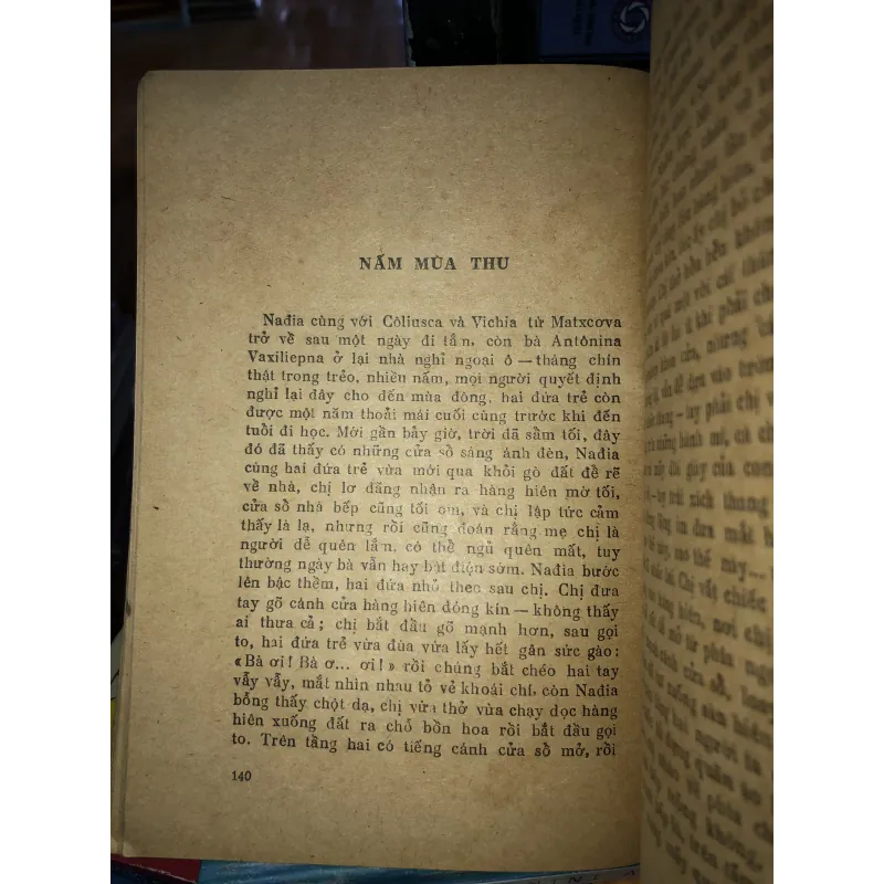 Nửa đời nhìn lại - Iuri Tơrifônôp Lutmila Uvarôva 977183