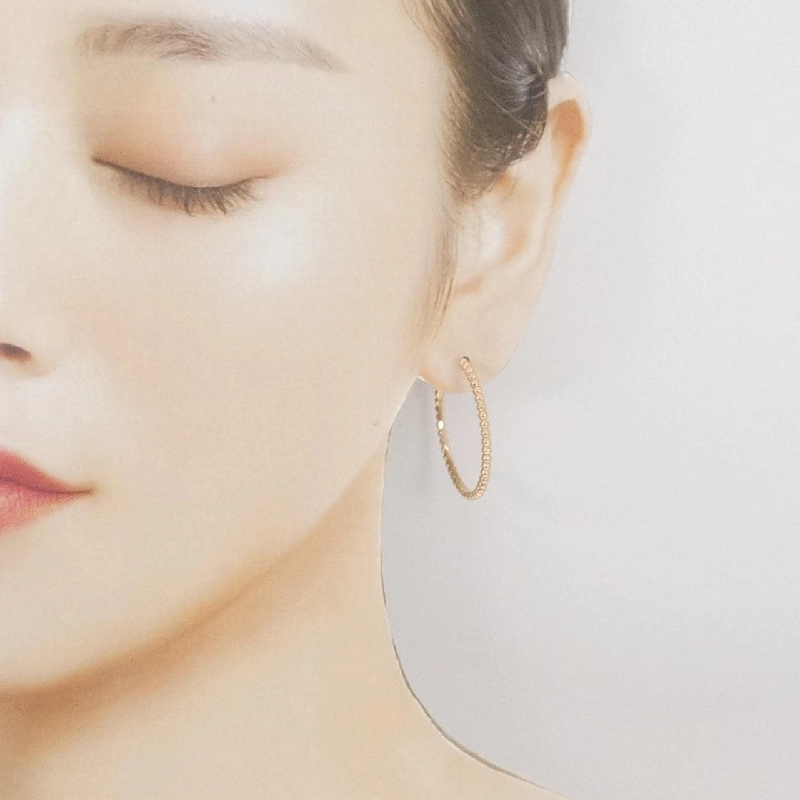 Bông tai Van Cleef & Arpels Perlée 665418