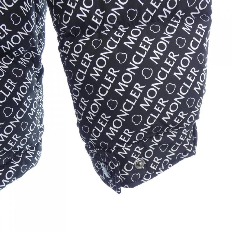 Áo khoác lông vũ MONCLER 639061