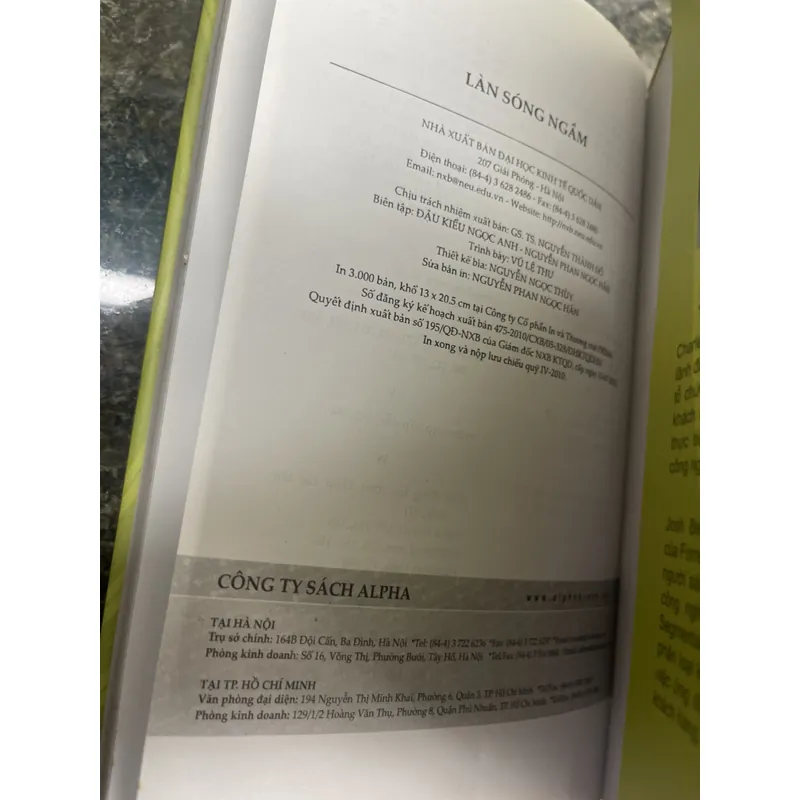 Làn sóng ngầm Charlene Li và Josh Bernoff 713272