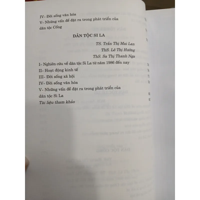 CÁC DÂN TỘC Ở VIỆT NAM (TẬP 4) - VƯƠNG XUÂN TÌNH 976395