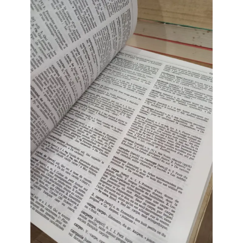 Hachette le dictionnaire pratique du Francais 712088