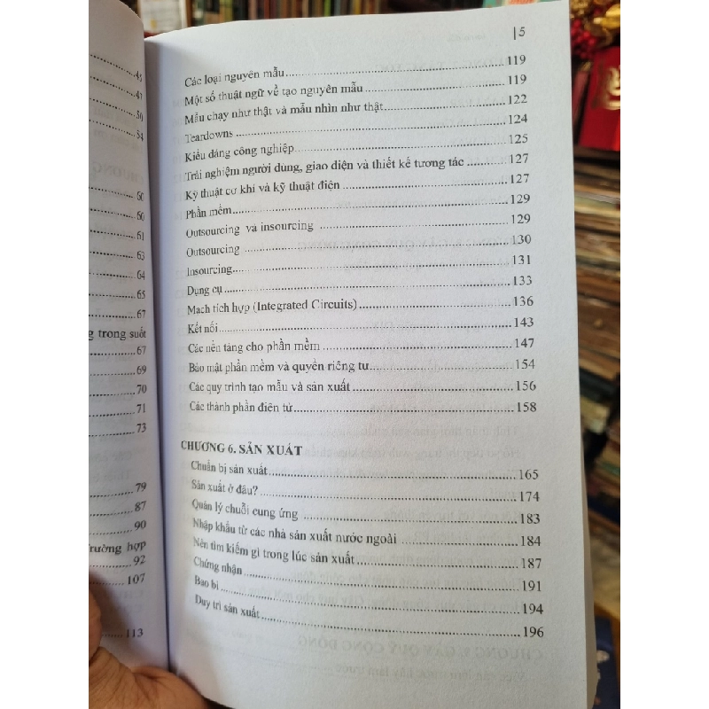 Khởi Nghiệp Phần Cứng : Xây dựng Sản phẩm, Kinh doanh & Thương hiệu - Renee DiResta, Brady Forrest và Ryan Vinyard 382917