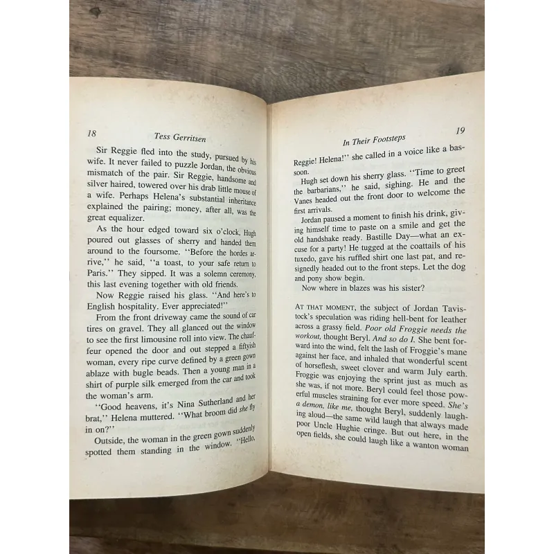 In Their Footsteps - Tess Gerritsen 731961