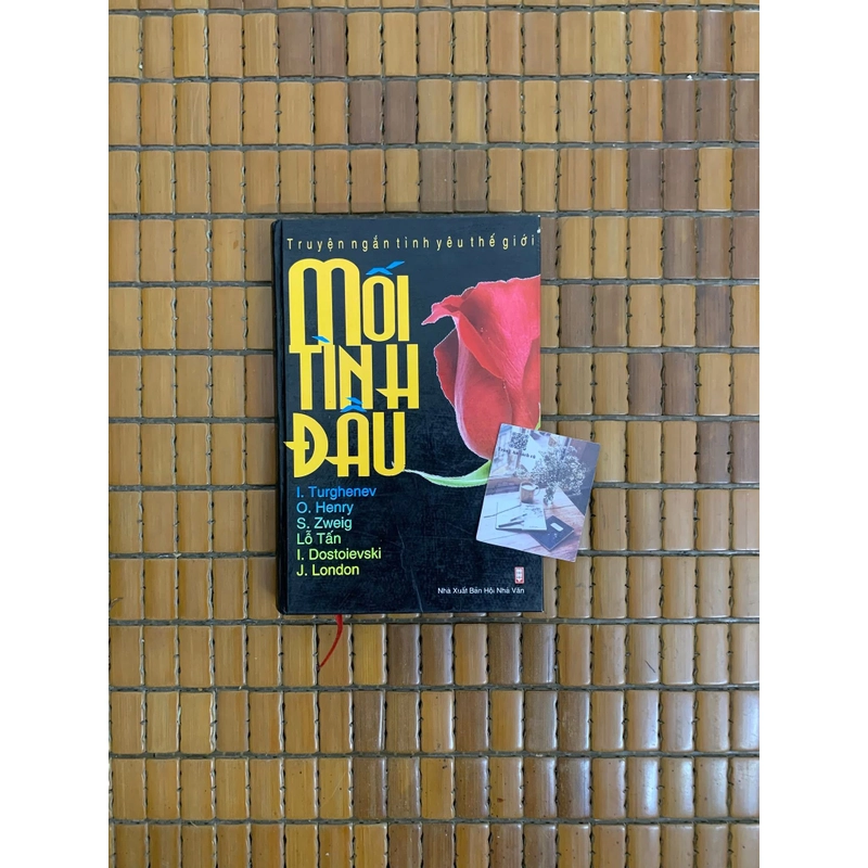 Mối tình đầu - Truyện ngắn tình yêu thế giới (bìa cứng) 550141
