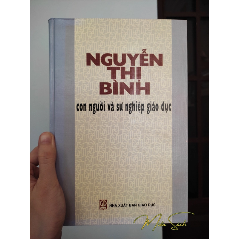 Nguyễn Thị Bình - Con người và sự nghiệp giáo dục 370031