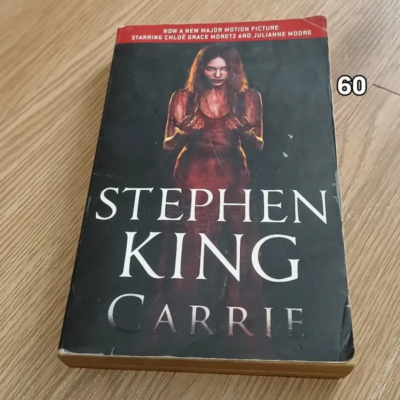 Carrie - Stephen King (Pocket size) 757388
