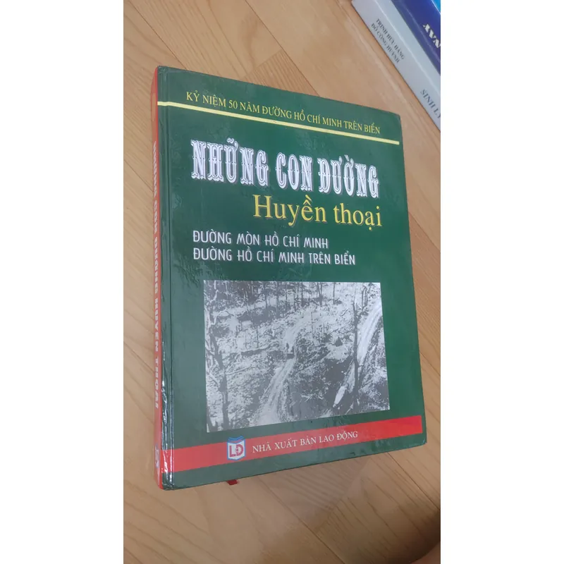 NHỮNG CON ĐƯỜNG HUYỀN THOẠI  697785