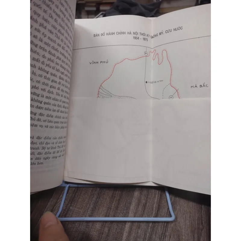 Sách: Chiến tranh nhân dân đánh thắng chiến tranh phá hoại bằng KQ của ĐQ Mỹ (A2) 610014