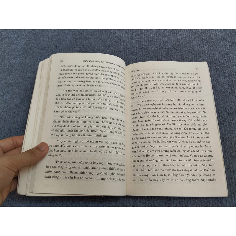 NGHỆ THUẬT SỐNG ĐỜI HẠNH PHÚC TRONG CÔNG VIỆC 494926