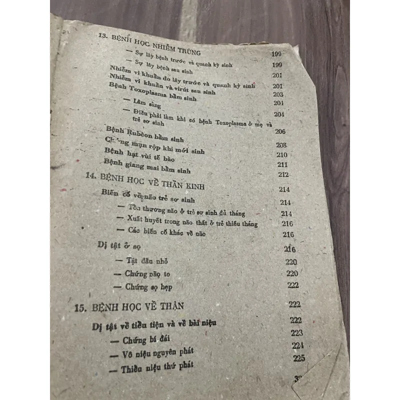 GIẢN YẾU SƠ SINH HỌC BỆNH TRẺ SƠ SINH - LAUGIER- Lâm sàng Chẩn đoán Điều trị- 1989 788985