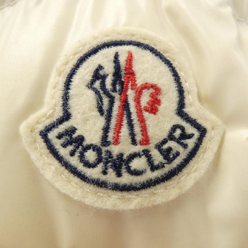 Áo khoác lông vũ MONCLER 644911