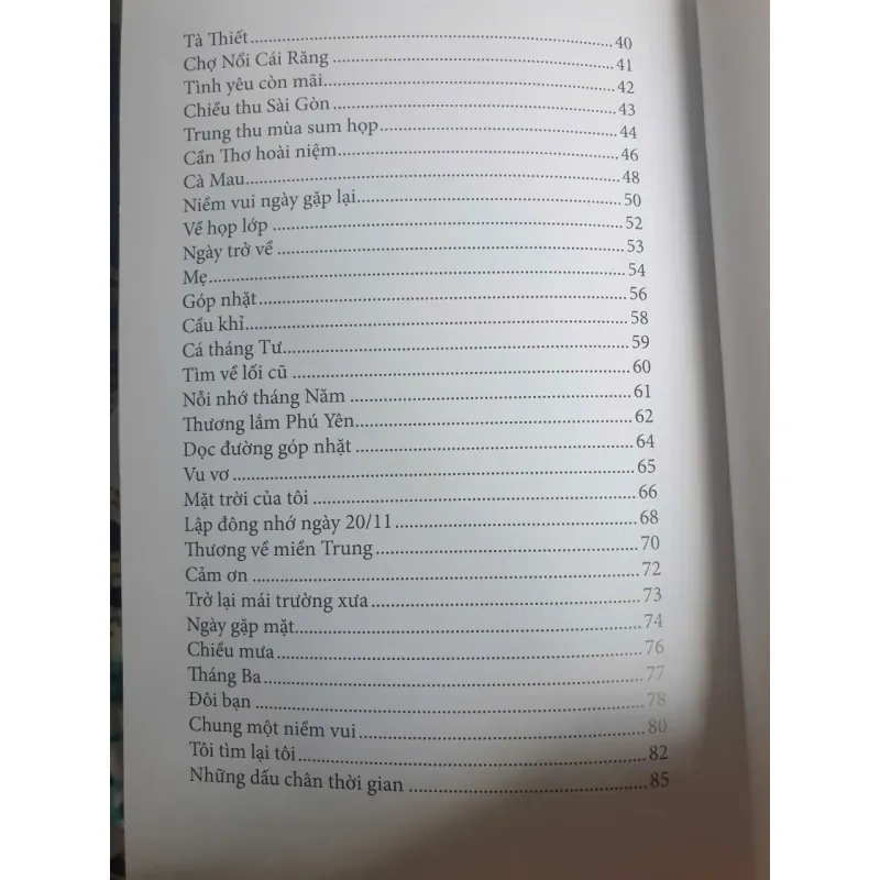 Sách Những dấu chân thời gian - Lê Thanh Phương 1006243