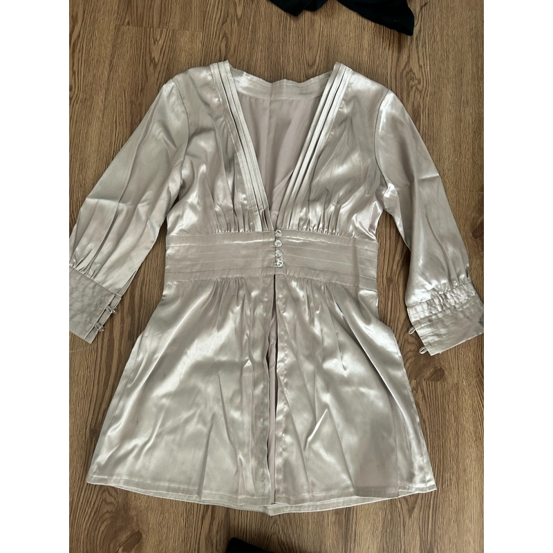 Áo váy đẹp như mới 525630