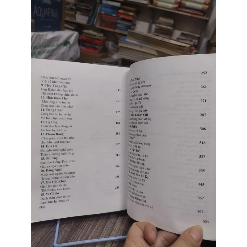 Sách: Chuyện quan trường - TG: Nhiều tác giả (A2) 999387