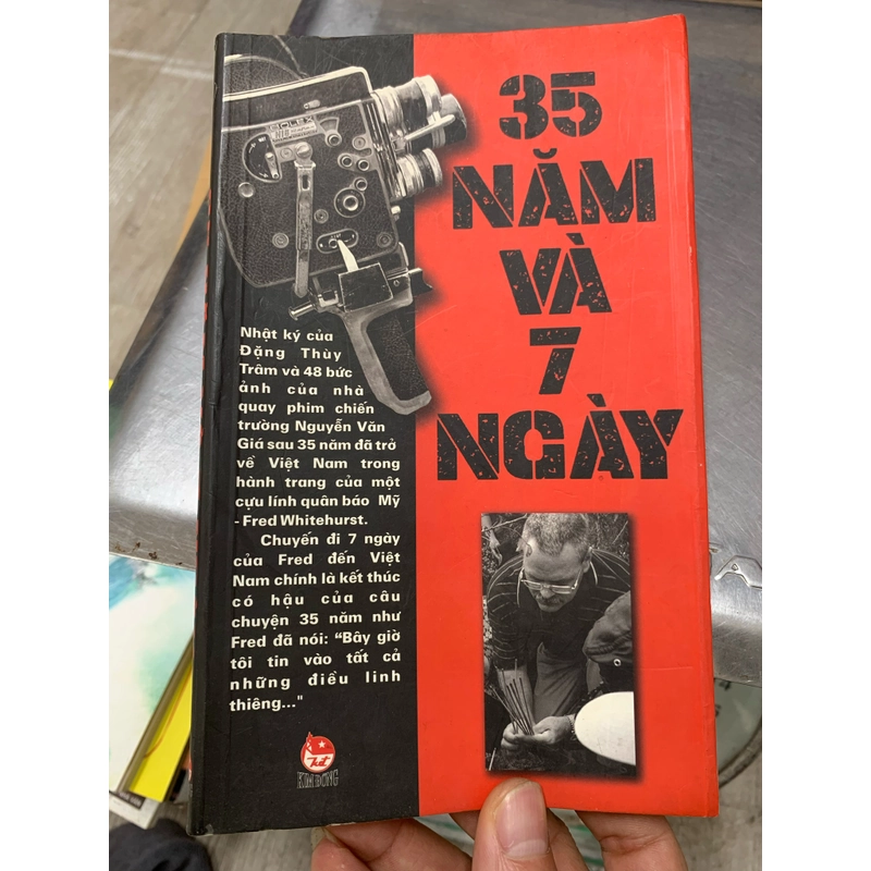 35 năm và 7 ngày. 2b3 397887