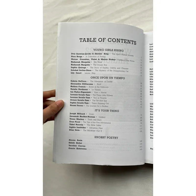 Uptown Stories Winter 2022 Anthology: Volume 23  786519