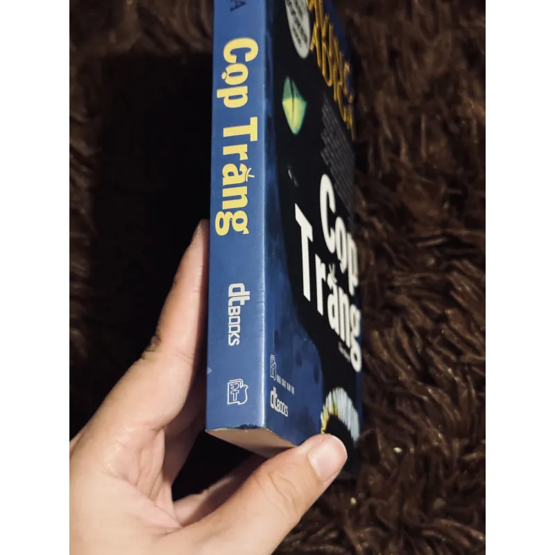 Cọp trắng (Man Booker 2008) 1023789