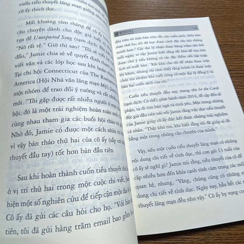 Mẹ bỉm sữa kinh doanh Holly Hurd 394273
