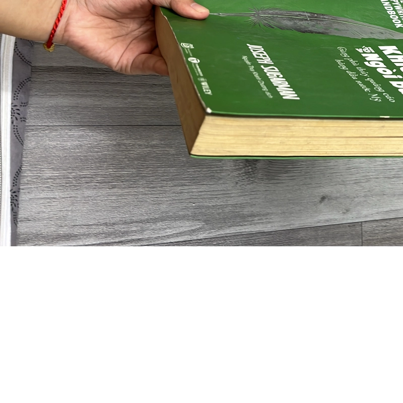 Khiêu vũ với ngòi bút. 1b5 539107